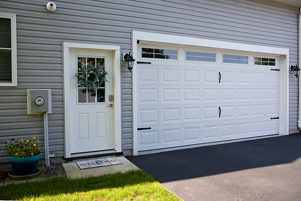 24/7 Emergency Garage Door Roller Replacement experts in Eunice, LA